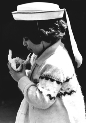 SC158 Hot Dog Club Row 1962